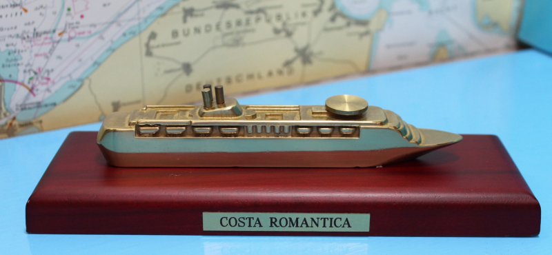 Cruise ship "Costa Romantica" (1 p.) IT 1993 in ca. 1:1400